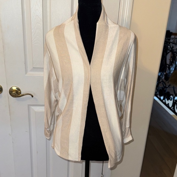 tea n rose Sweaters - Tea n Rose Beige and Cream Women's Cardigan